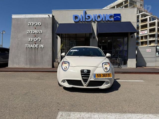 אלפא רומיאו מיטו