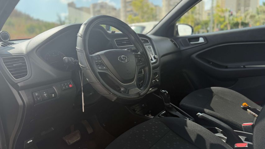 יונדאי i20
