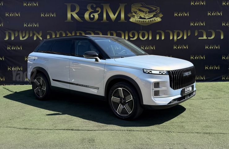 ג'אקו J7