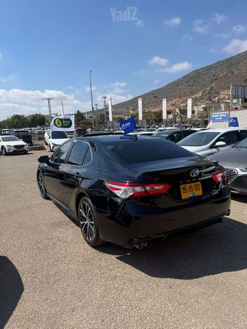 טויוטה קאמרי