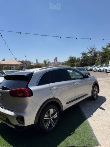 קיה נירו