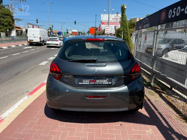 פיג'ו 208