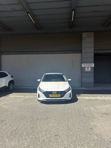 יונדאי i20