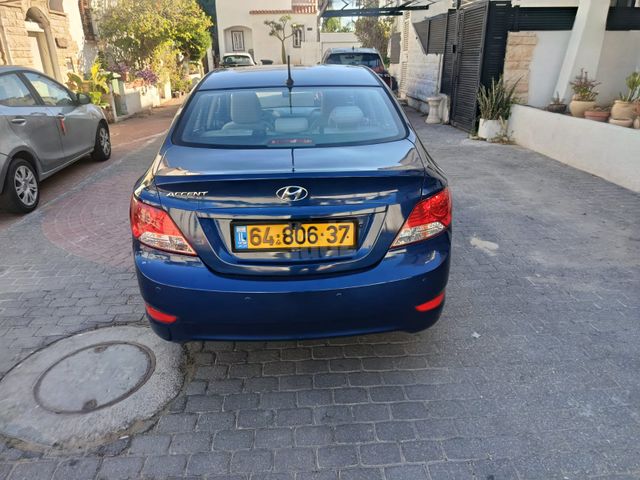 יונדאי אקסנט i25
