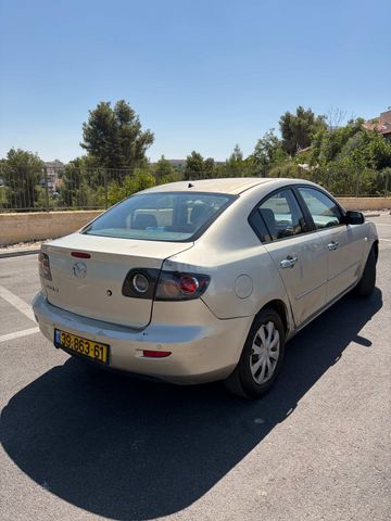 מאזדה 3
