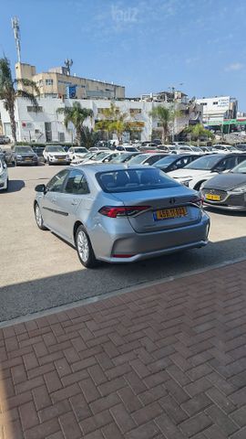 טויוטה קורולה