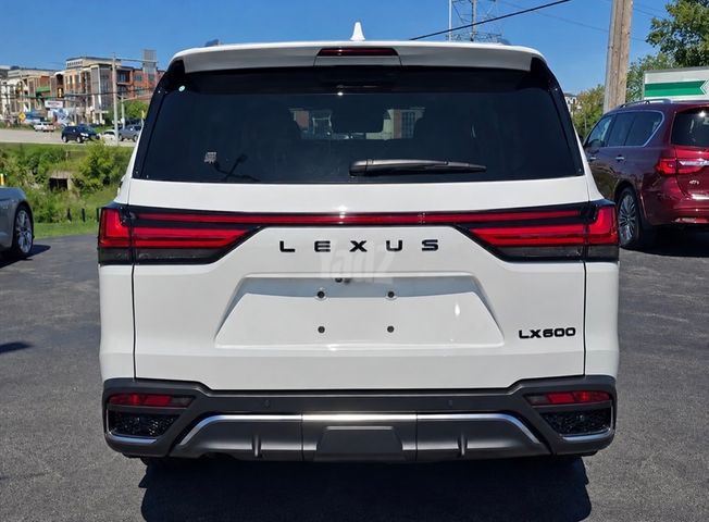 לקסוס LX
