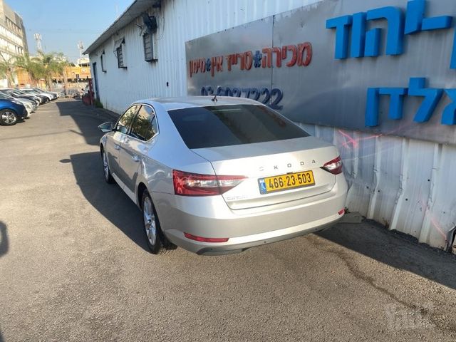 סקודה סופרב