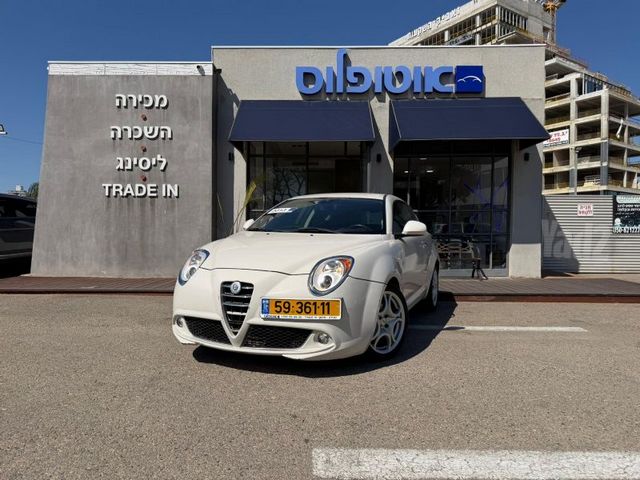מודעת רכב אלפא רומיאו מיטו