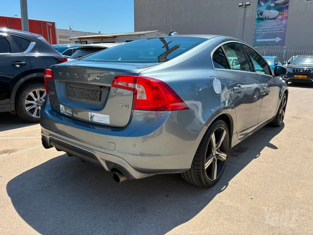 וולוו S60
