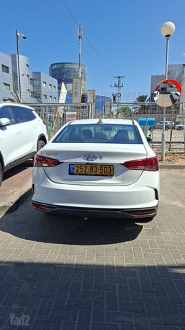 יונדאי אקסנט i25