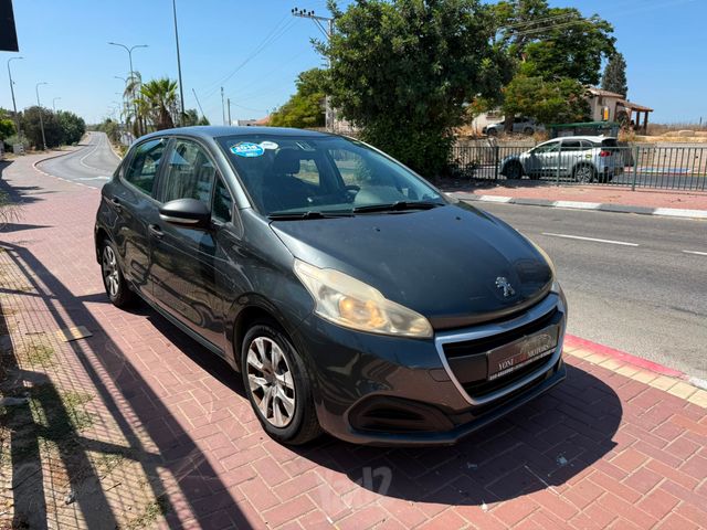 פיג'ו 208