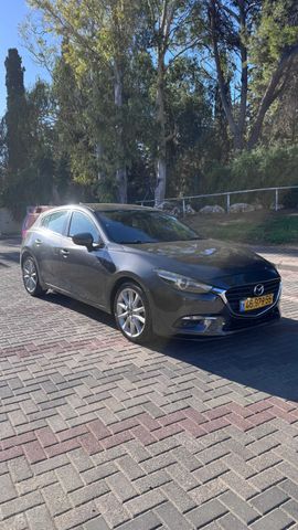 מאזדה 3