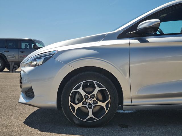 אם ג'י MG3