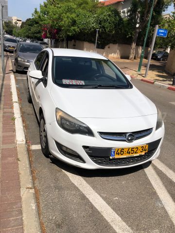 אופל אסטרה
