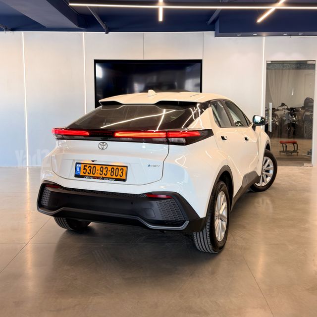 טויוטה C-HR