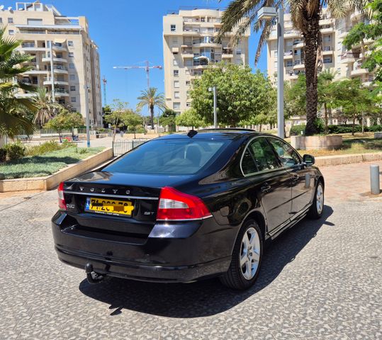 וולוו S80