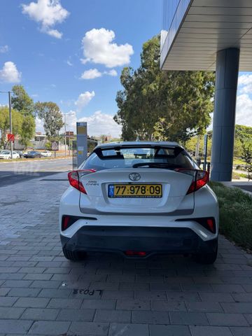 טויוטה C-HR