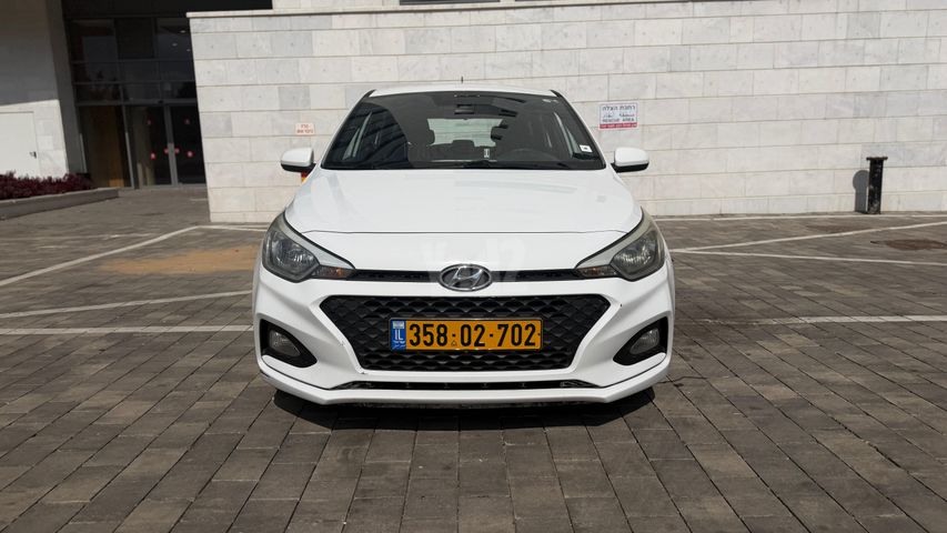 מודעת רכב יונדאי i20
