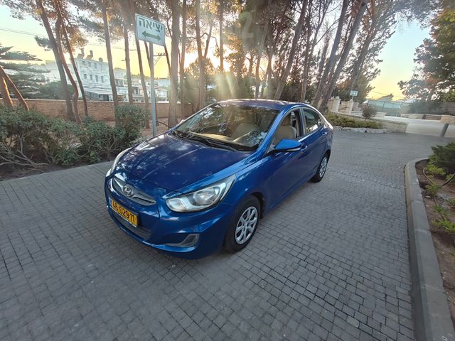 יונדאי אקסנט i25