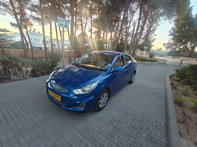 יונדאי אקסנט i25