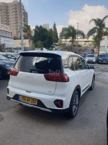 קיה נירו פלוס