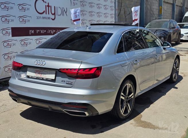 אאודי A4