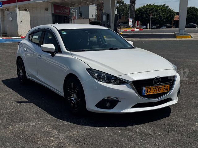 מאזדה 3