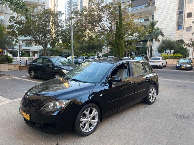 מודעת רכב מאזדה 3