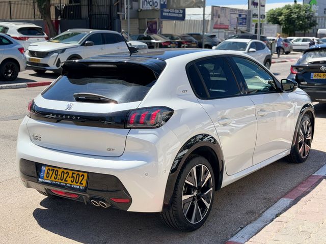 פיג'ו 208
