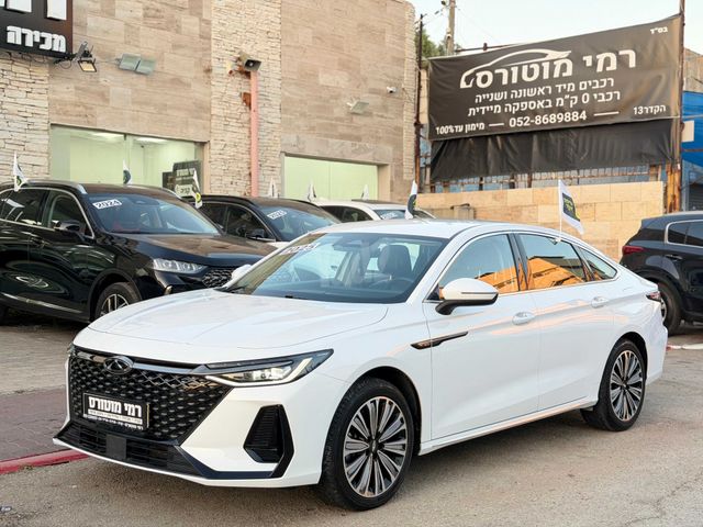 מודעת רכב צ׳רי אריזו 8