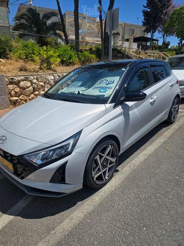 יונדאי i20
