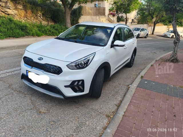 קיה נירו