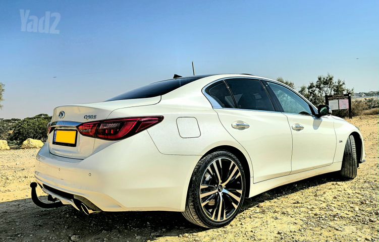 אינפיניטי Q50