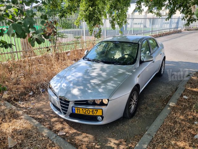 אלפא רומיאו 159