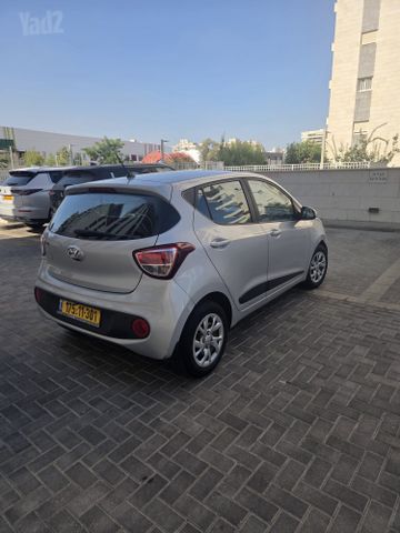 יונדאי i10