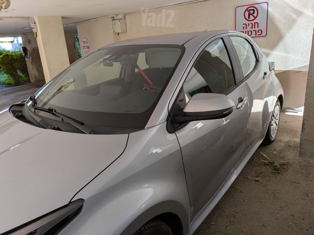 מודעת רכב טויוטה יאריס