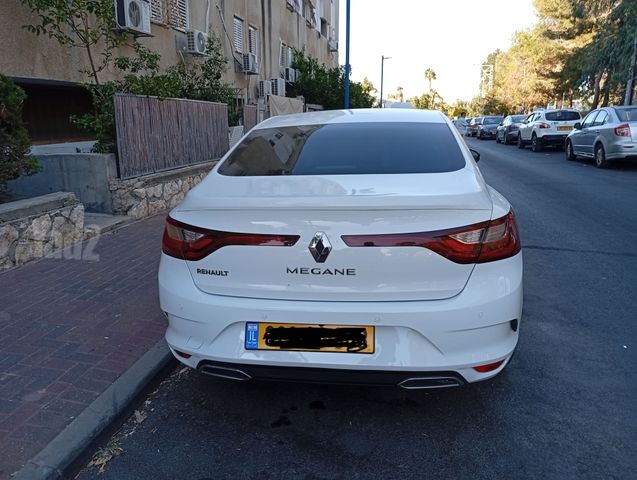 רנו מגאן