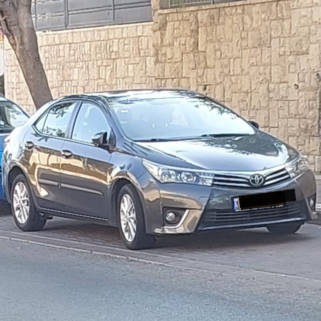 מודעת רכב טויוטה קורולה