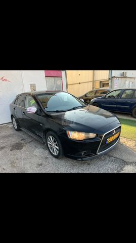 מודעת רכב מיצובישי לנסר