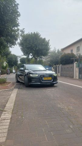 אאודי A4