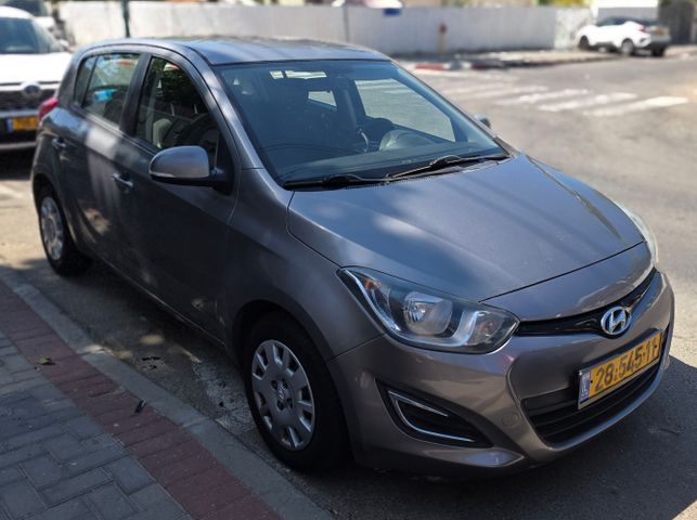 מודעת רכב יונדאי i20