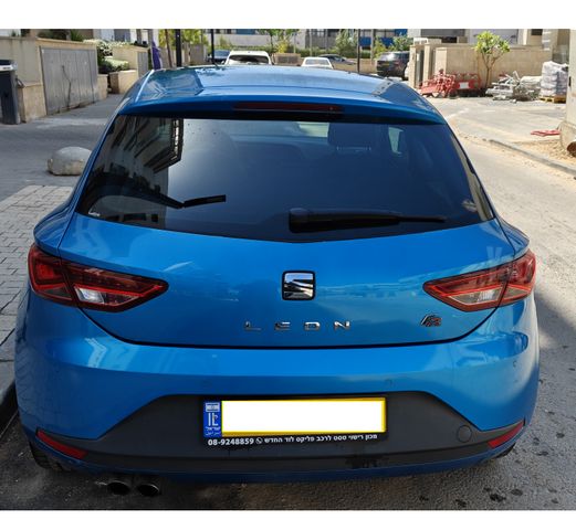 סיאט לאון