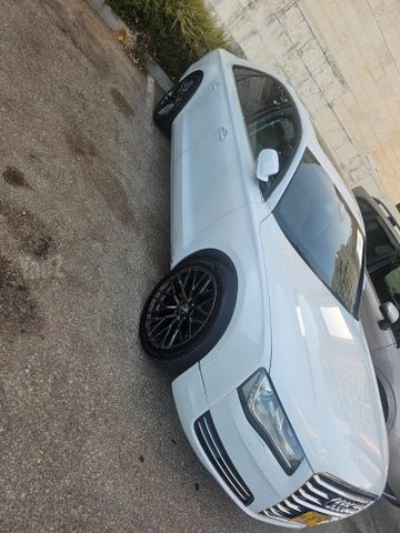 אאודי A8
