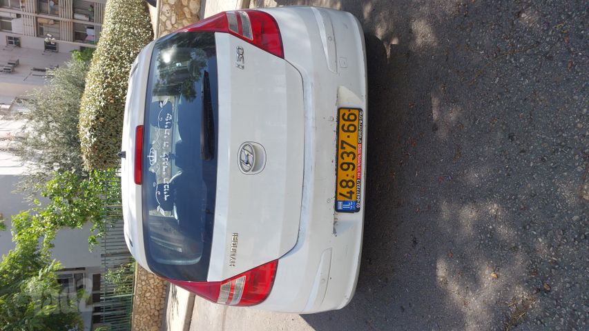יונדאי i30