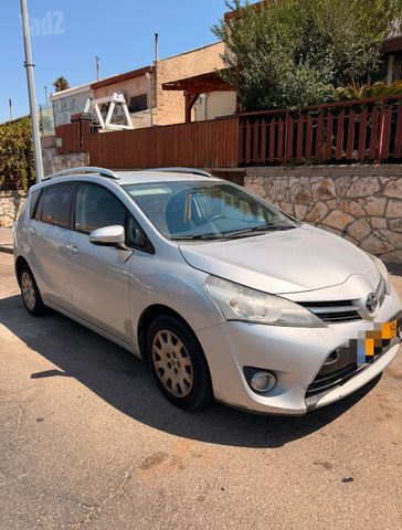 מודעת רכב טויוטה ורסו