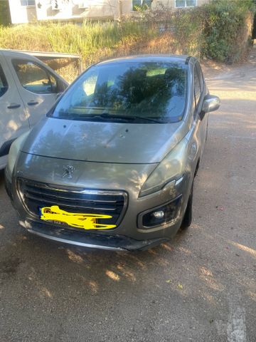 פיג'ו 3008