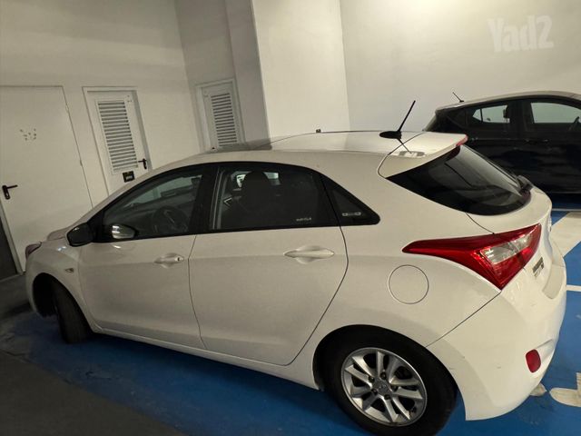 יונדאי i30