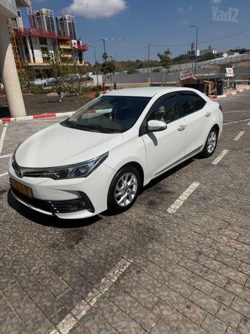 טויוטה קורולה