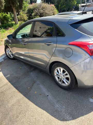 יונדאי i30